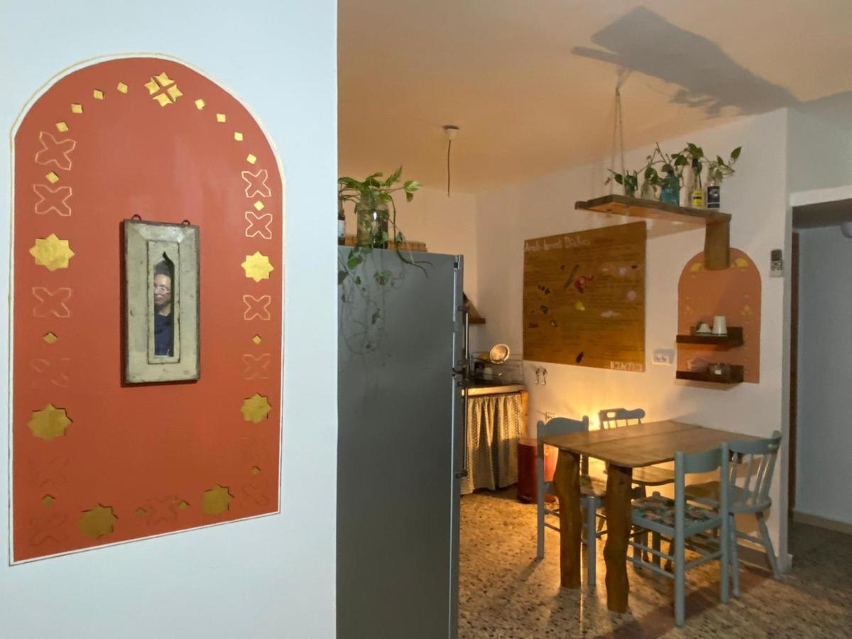 Juha'S Guesthouse - Zarqa Bay Jisr ez Zarqa Kültér fotó