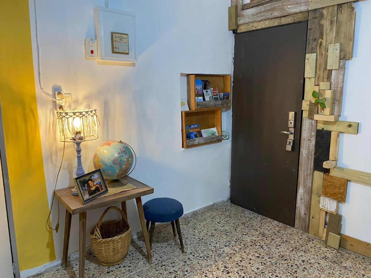 Juha'S Guesthouse - Zarqa Bay Jisr ez Zarqa Kültér fotó