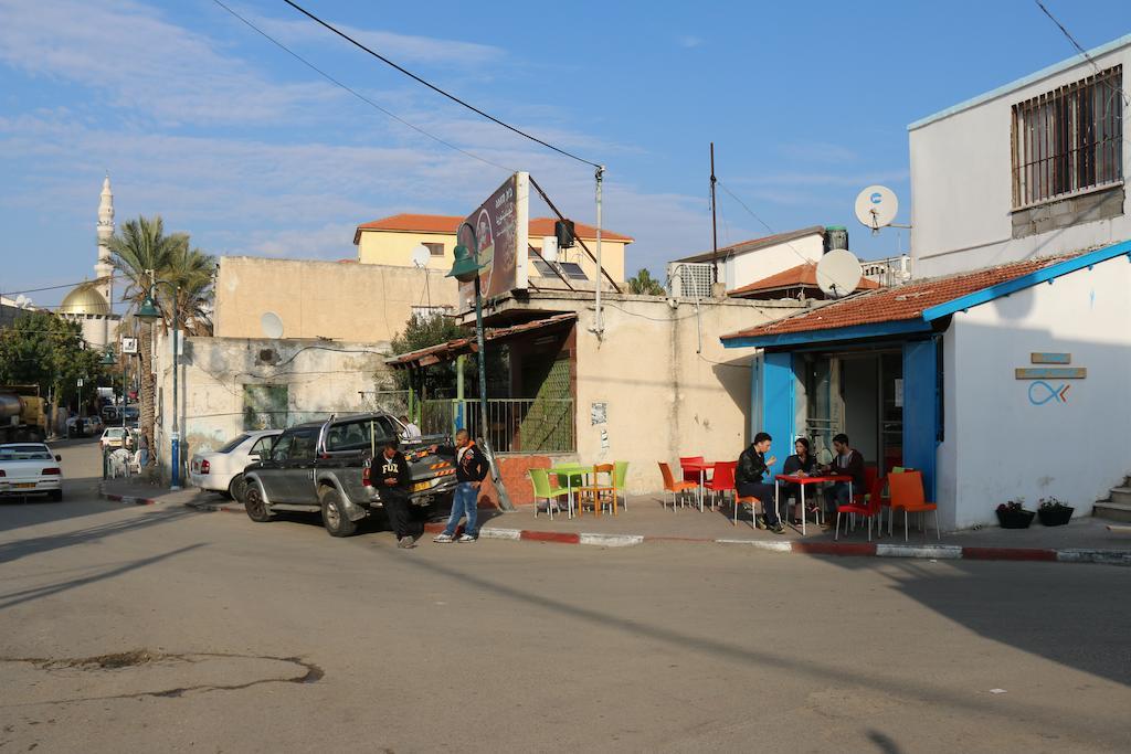 Juha'S Guesthouse - Zarqa Bay Jisr ez Zarqa Kültér fotó